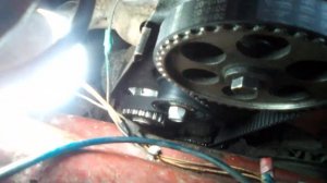 Почему стягивает ремень грм к двигателю ваз 2109.08