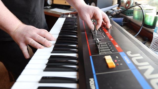 Q Drum Co. And A Roland Juno 6 смотреть онлайн
