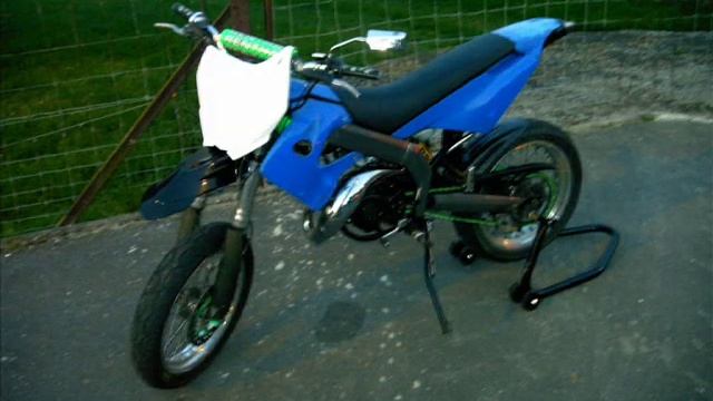 évo de ma derbi drd pailletté caméléon !! changement radical смотреть онлайн