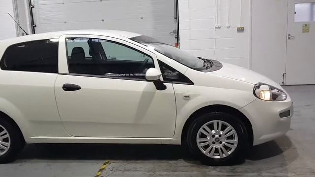 Fiat Punto White LG65XYF смотреть онлайн