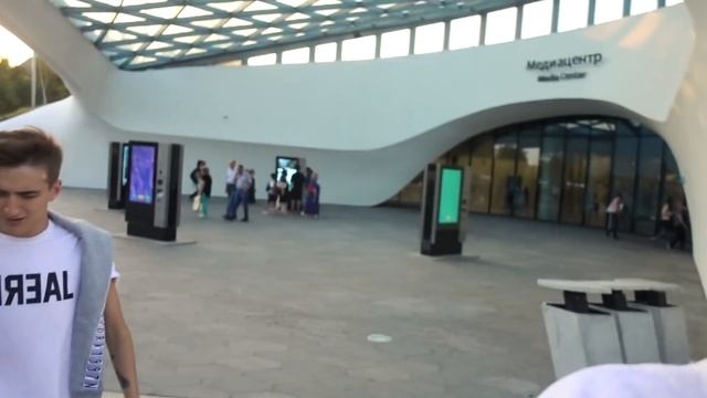 ТЕПЕРЬ ОН МЕНЯ НЕНАВИДИТ! смотреть онлайн