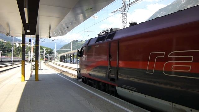 Melodic Taurus Pulling ÖBB-Railjet 364 in Landeck [in HD] смотреть онлайн