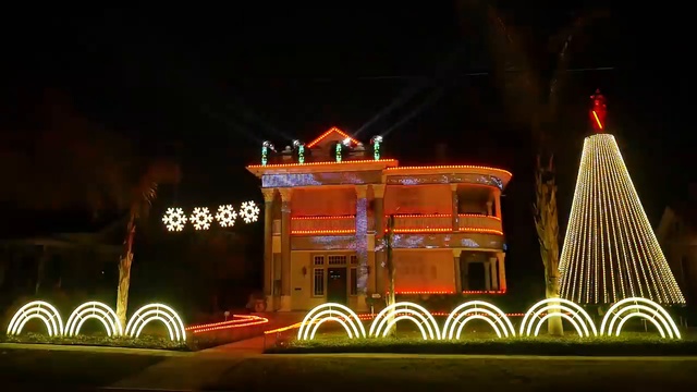 Рождественское световое шоу по мотивам "Звездных войн" смотреть онлайн