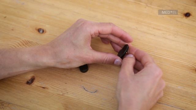 SONNET Hands-On: Attaching the Coil Cable—MED-EL смотреть онлайн