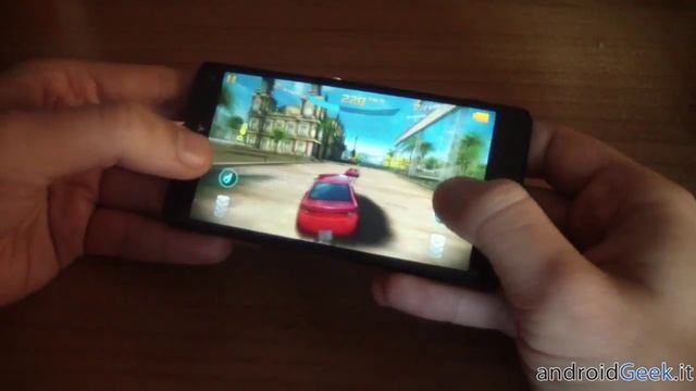 Sony Xperia Z3 Compact - Focus Games смотреть онлайн
