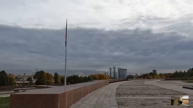 Посудомойка поймала букет невесты на богатой свадьбе, а едва сирота взяла его в руки, ресторан заме смотреть онлайн