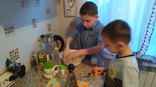 САЛАТ ВИТАМИНКА ИЗ КАПУСТЫ КАК В СТОЛОВОЙ смотреть онлайн