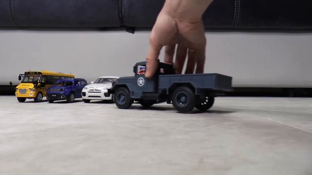 Машинки и динозавр | Dino and cars смотреть онлайн