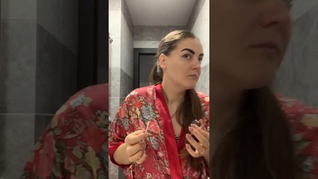 Краску для Бровей показала в видео