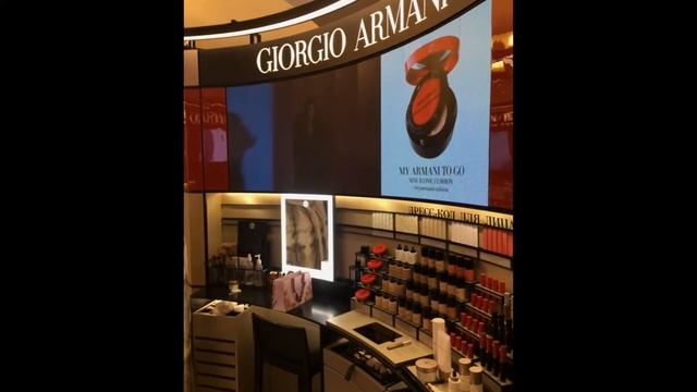 Корнер Giorgio Armani в магазине Articoli в ГУМе. смотреть онлайн