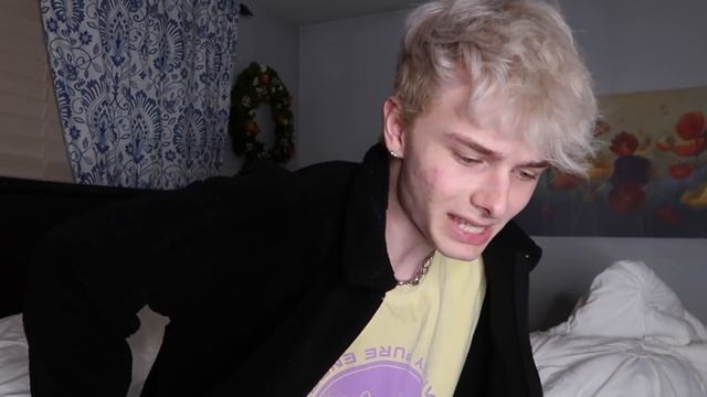 I tried getting a SUGAR DADDY and this is what happened... смотреть онлайн