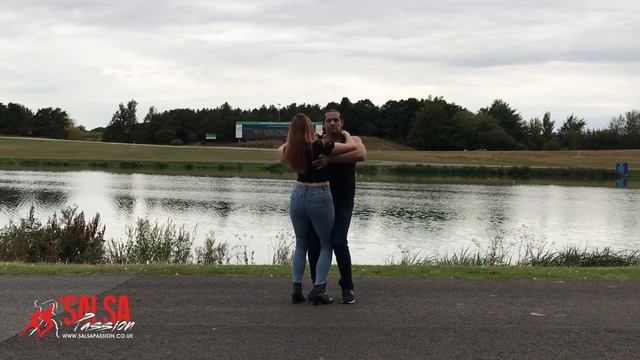 SP-UK | Bruno y Jenny - Bachata Dancing by River Trent Sept 2021 смотреть онлайн