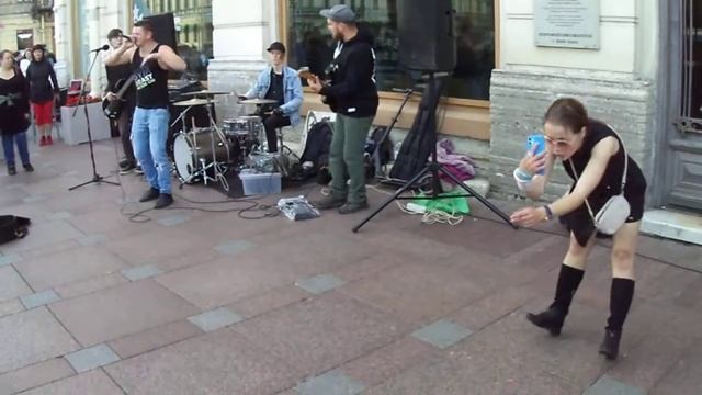 Питер, уличные музыканты смотреть онлайн