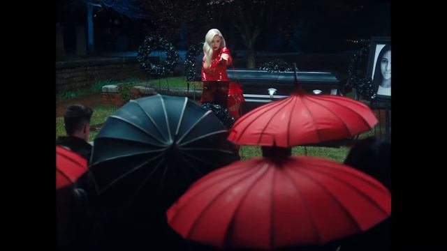 LISA - MONEY (feat. Iggy Azalea) смотреть онлайн