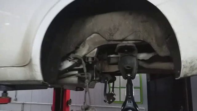 FORD focus wagon ремонт задней подвески. Траблы при ремонте! смотреть онлайн