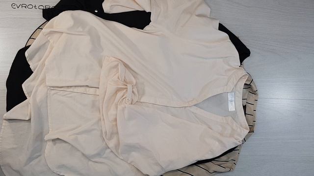 F2 04915 Ladies Blouses L/XL Cream (Блузки больших размеров Cream) №3 11,2 кг 7,90€ за кг 64 ед смотреть онлайн