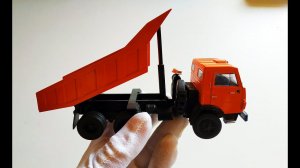 Про машинки. Моделька грузовика КАМАЗ 5511 самосвал масштаб 1:43. Распаковка и обзор.