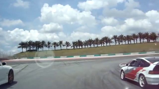 AE86 in Circuit Sepang ... Using TRD 5 + 5.375 смотреть онлайн