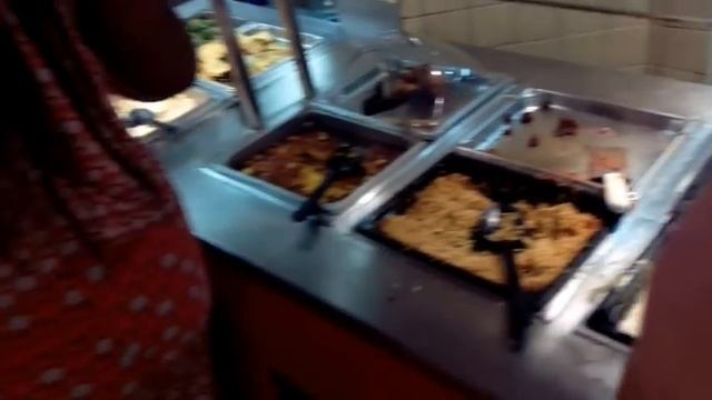 Американский БУФЕТ - это место, где можно лопнуть за $15,99. смотреть онлайн