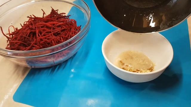 Самый простой, вкусный и быстрый салат из свеклы! Изумительный/ смотреть онлайн