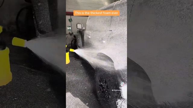 Satisfying foam cannon on Ford Bronco Raptor #autodetailing #satisfying #asmr #cars смотреть онлайн