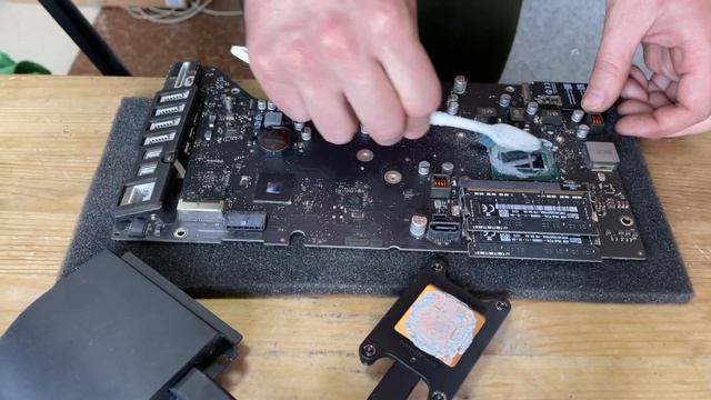 Апгрейд iMac 21 Late 2013 A1418 установка Apple SSD M2 mPCI 512GB тест скорости #apple#imac21#a1418 смотреть онлайн