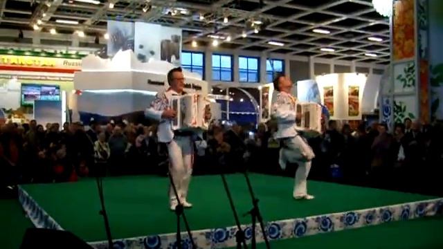 Баян Микс в Берлине ! смотреть онлайн