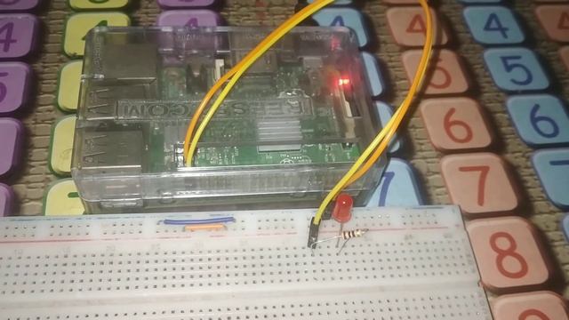 Blinking LED with Raspberry Pi Using Python смотреть онлайн