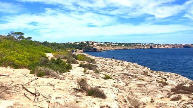 Треккинг пляж Кала Пи - маяк Кап Бланк, Майорка / Trekking Cala Pi - Faro de Cap Blanc, Mallorca смотреть онлайн