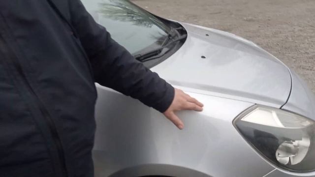 Renault Clio III - Француженка подмигивает ;) смотреть онлайн