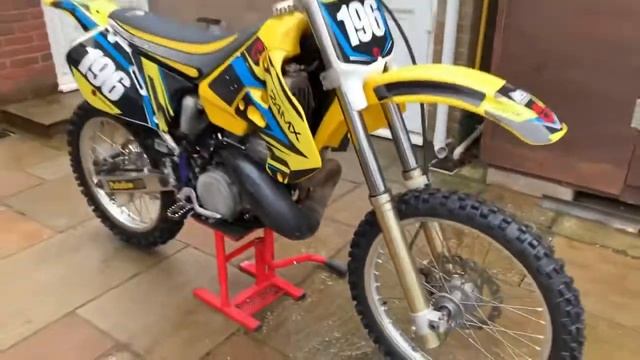 Suzuki RM 250 (1998) dirt bike смотреть онлайн