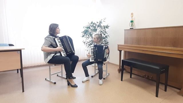 Р. Бажилин. Солнечный зайчик. смотреть онлайн