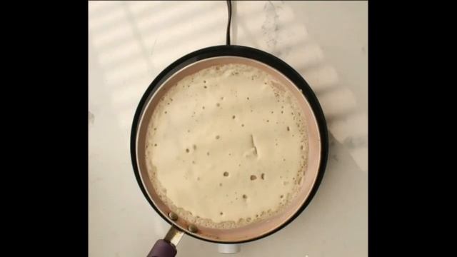 ПРОСТОЙ РЕЦЕПТ Блинов с шоколадной пастой и бананами ?? смотреть онлайн