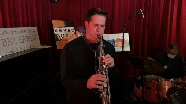 Chet Doxas, Dave Ambrosio, Billy Hart - "Morning" (Y.Lateef) смотреть онлайн
