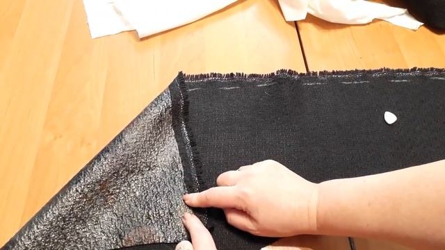 Пошив пальто. Раскрой подкладки и подборта для пальто и их соединение.mp4