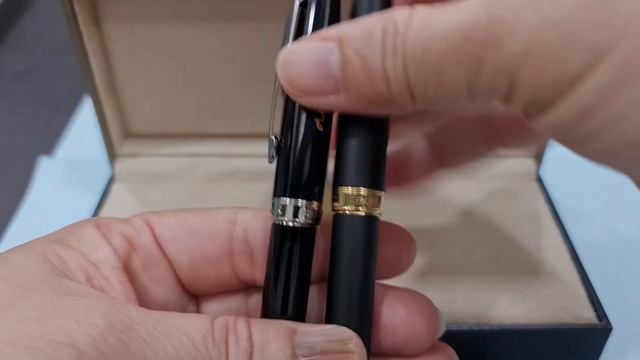 Parker Sonnet 07 Matte Black GT vs Sonnet 07 Lacquer Black CT Rollerball Pen смотреть онлайн