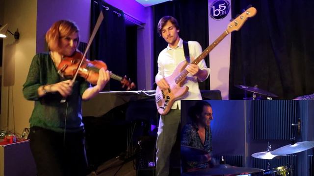 FUNKY VIOLIN LIVE Bugala 4tet смотреть онлайн