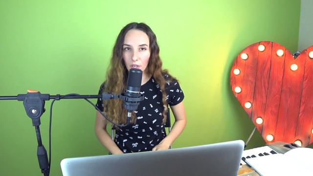 КАК ПОЕТ ДАНЕЛИЯ ТУЛЕШЕВА? В чем фишка ее вокала? смотреть онлайн