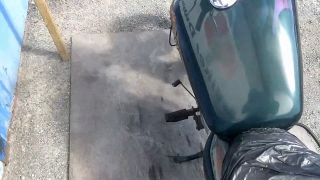 CRASH!? How did he survice this one? - Suzuki Marauder 125 (Overview) смотреть онлайн