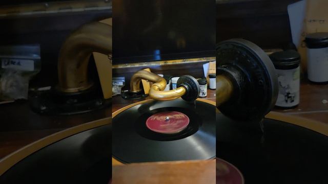 When Day is Done - (Charles Hart) WMCA Broadcasters Harmony Records #460 1927 смотреть онлайн