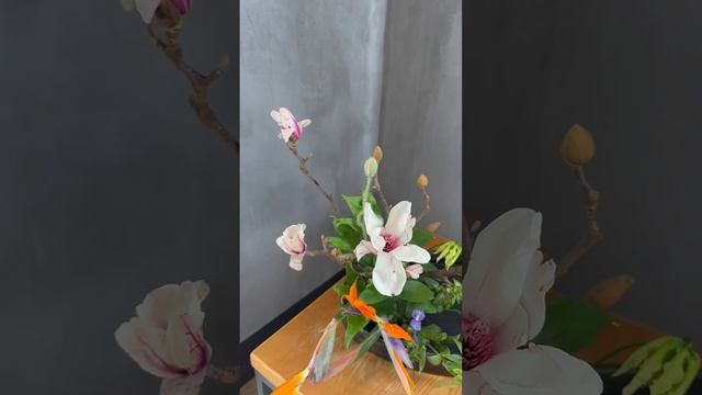 #ikebana #flowers #ohararyu #oharaschoolofikebana #bkkrensg смотреть онлайн