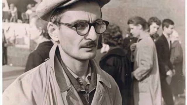 Виктор Некрасов читает статью «Марлену Хуциеву — 60 лет» смотреть онлайн