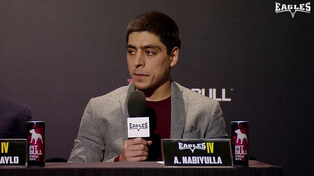 Оригинальная версия без перевода. OFFICIAL PRESS CONFERENCE EAGLES IV. смотреть онлайн