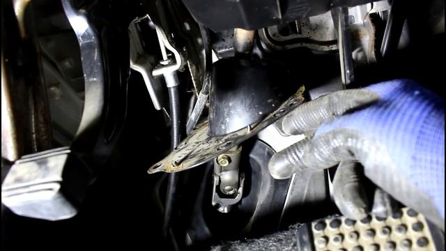 Замена рулевой рейки Toyota Passo 2005 года Тойота Пассо смотреть онлайн