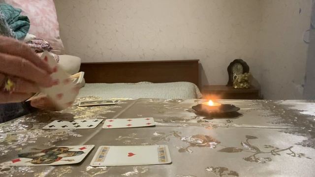 [ГАДАНИЕ ЦЫГАНСКОЕ] Что сейчас происходит у крестового короля смотреть онлайн