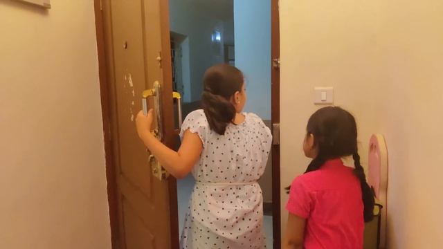 Raat ko Maggi Kyoin? Kuch to Gadbad Hai смотреть онлайн