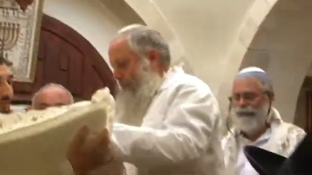 Amichai Yinon Vilder Brit 2 смотреть онлайн