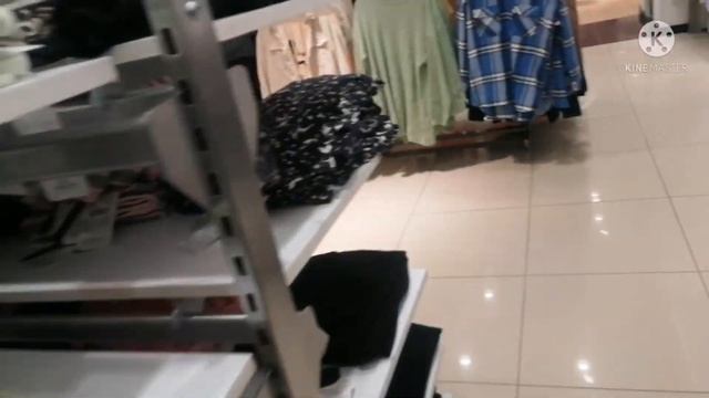 ТЦ МЕГАНОМ Симферополь? с Викторией ❤️гуляем? видео 10 дней назад✨ смотреть онлайн