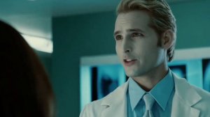 Карлайл осматривает Беллу || Сумерки(2008 год)