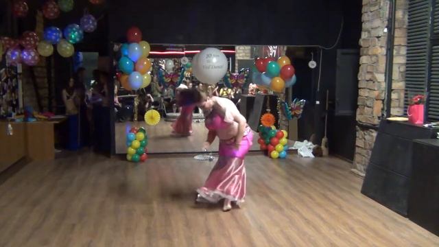 Turkish Tabla solo Танец под барабаны, табла соло. Yasar Akpence Shaking the time смотреть онлайн